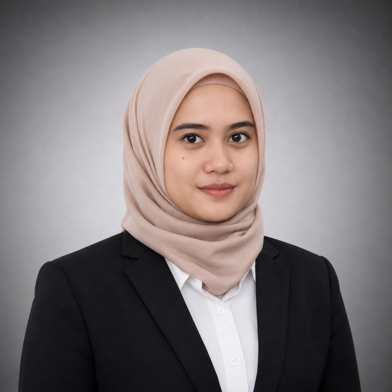 Foto Pratiwi Hamzah, SM., MM.
