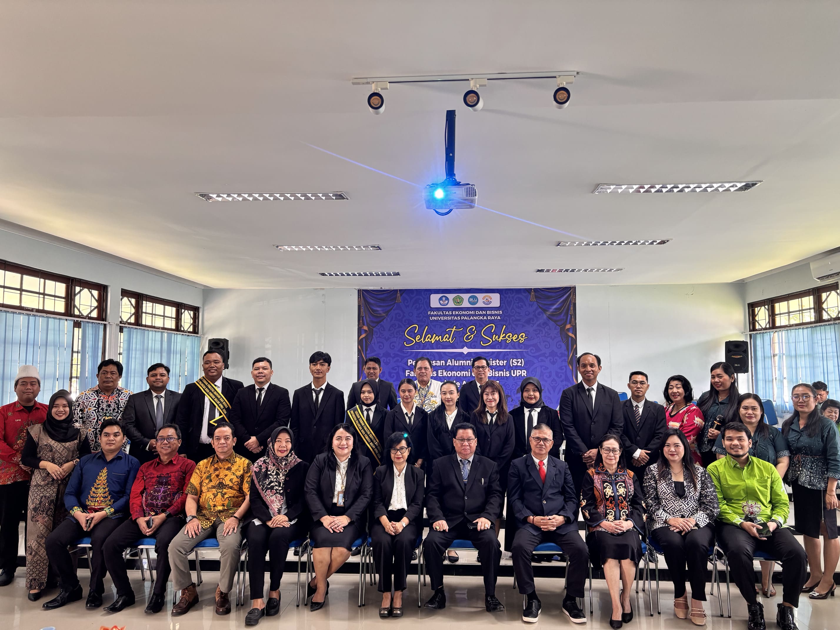 Perss Realis Pelepasan Alumni Magister FEB UPR Periode April 2026